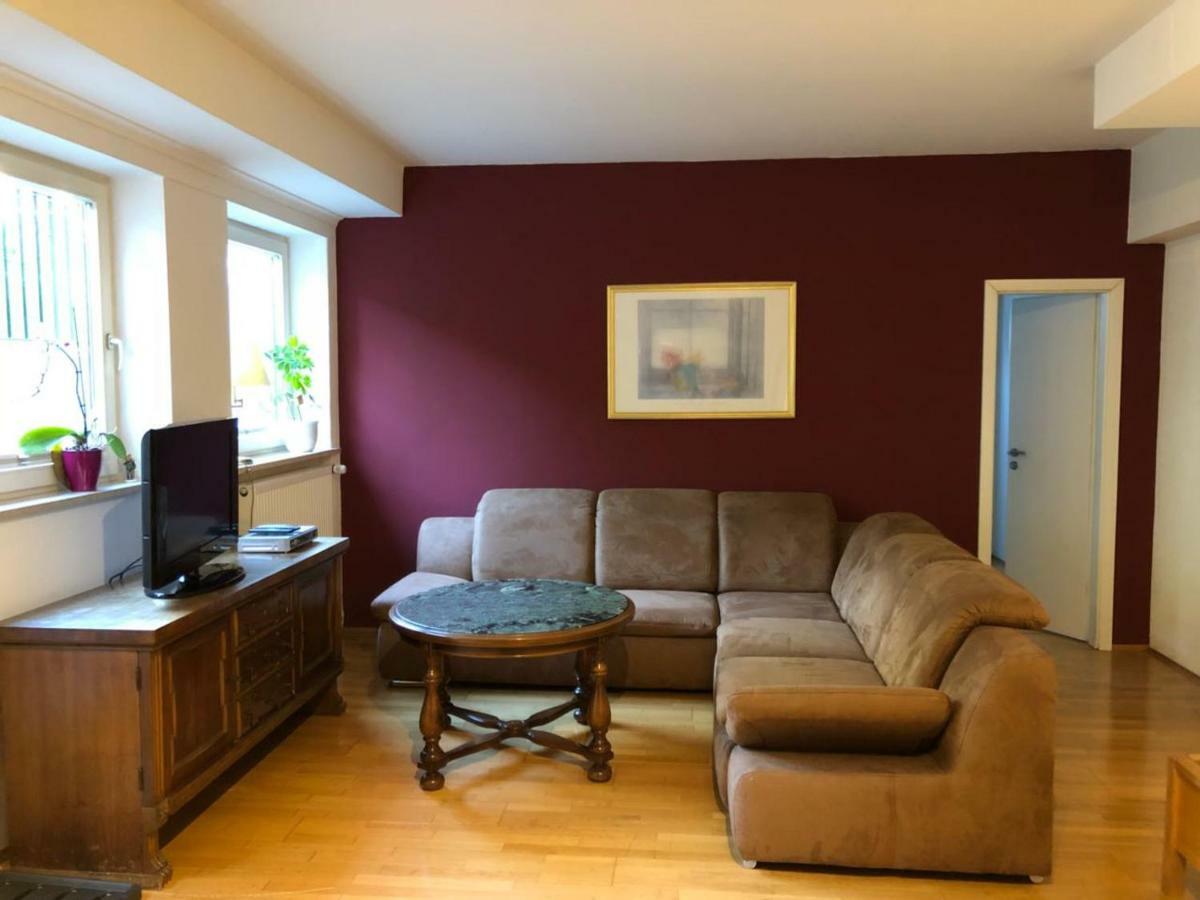 Ferienwohnung Zum Fiaker การ์มิช-พาร์เทนเคียร์เชน ภายนอก รูปภาพ